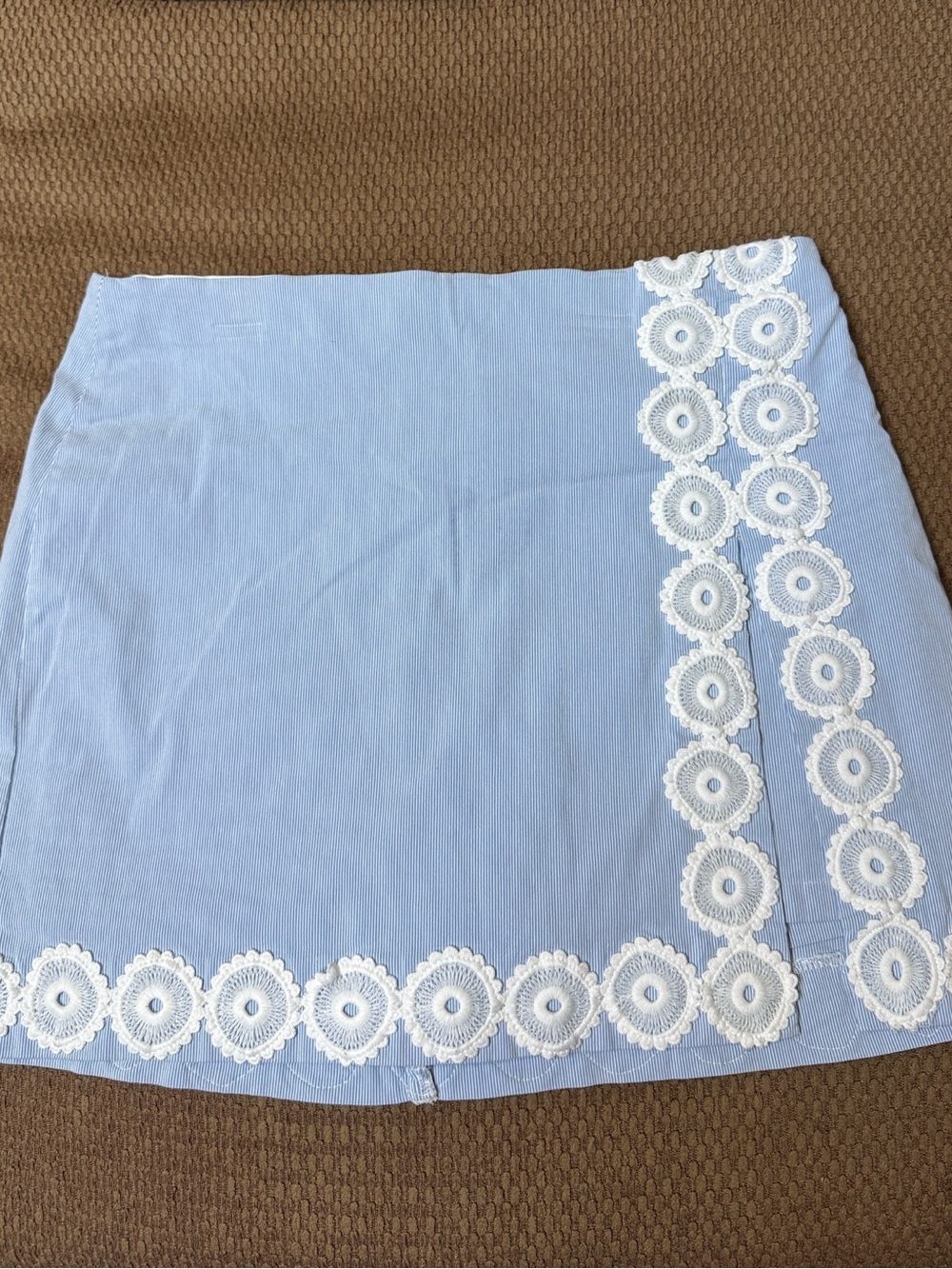 Crown & Ivy light blue & white striped skort with white embroidered flowers. 12